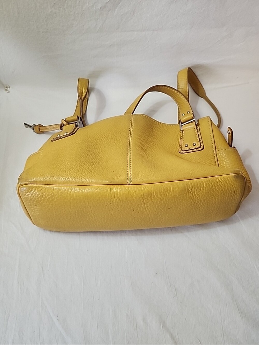 Vtg Y2k Fossil Mustard Yellow Pebbled Leather Shoulder Bag Purse w silver key - Picture 9 of 15